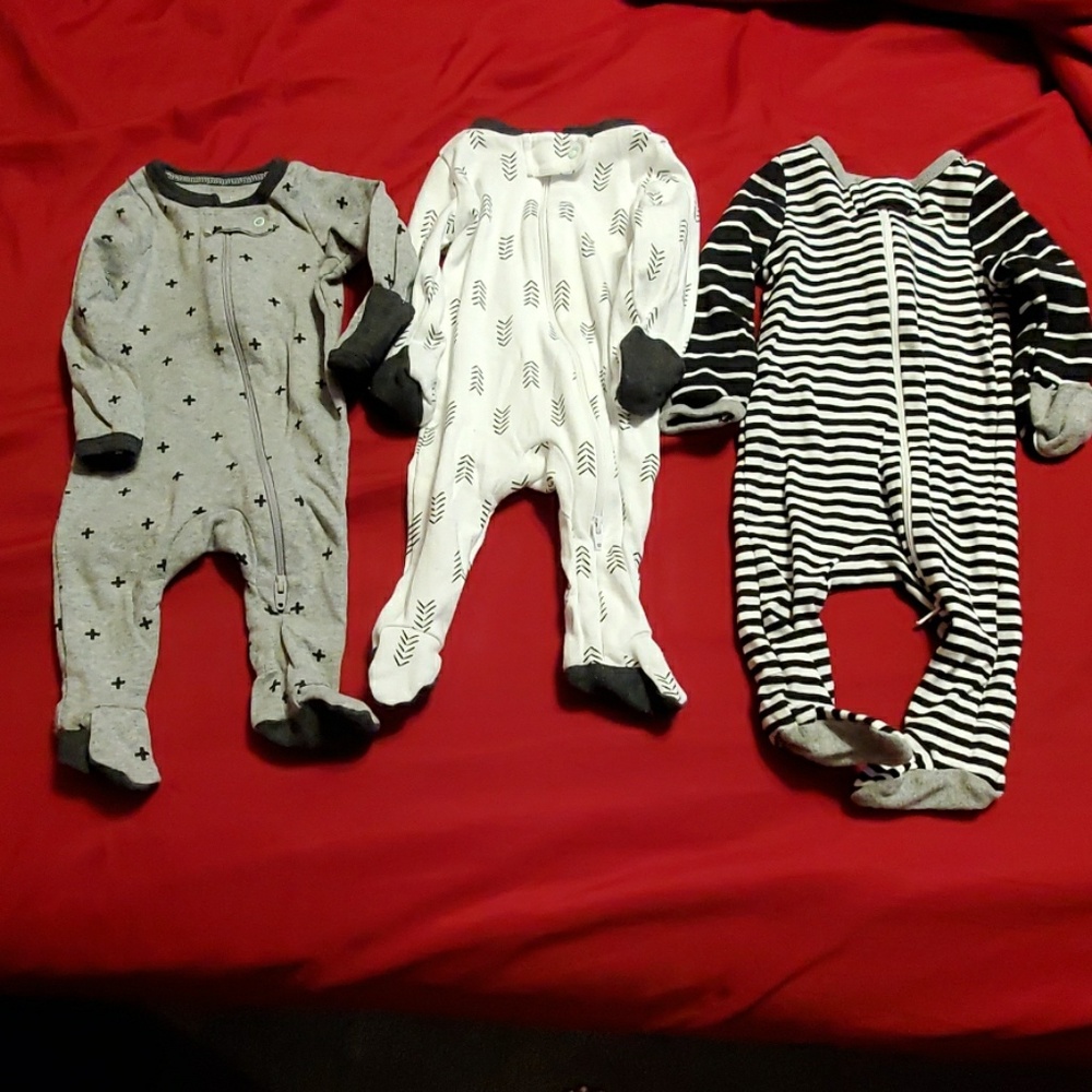 3 zip up footie pajamas with attached mittens!